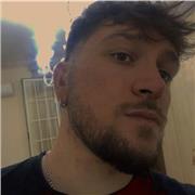 Insegnante di Italiano diplomato al Liceo Classico di Bagheria con la valutazione di 85 è laureato in scienze giuridiche e amministrative con la valutazione di 105 presso l’Università di Palermo